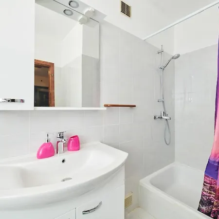 With Parking Space Zambratija, Umag - 27220 Appartamento
